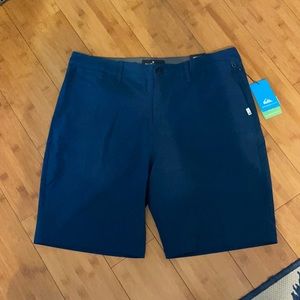 Quicksilver 36/20 amphibian walking shorts stretch